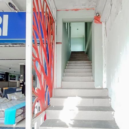 Martapura  Reddoorz Syariah Near Q-Mall Banjarbaru מראה חיצוני תמונה