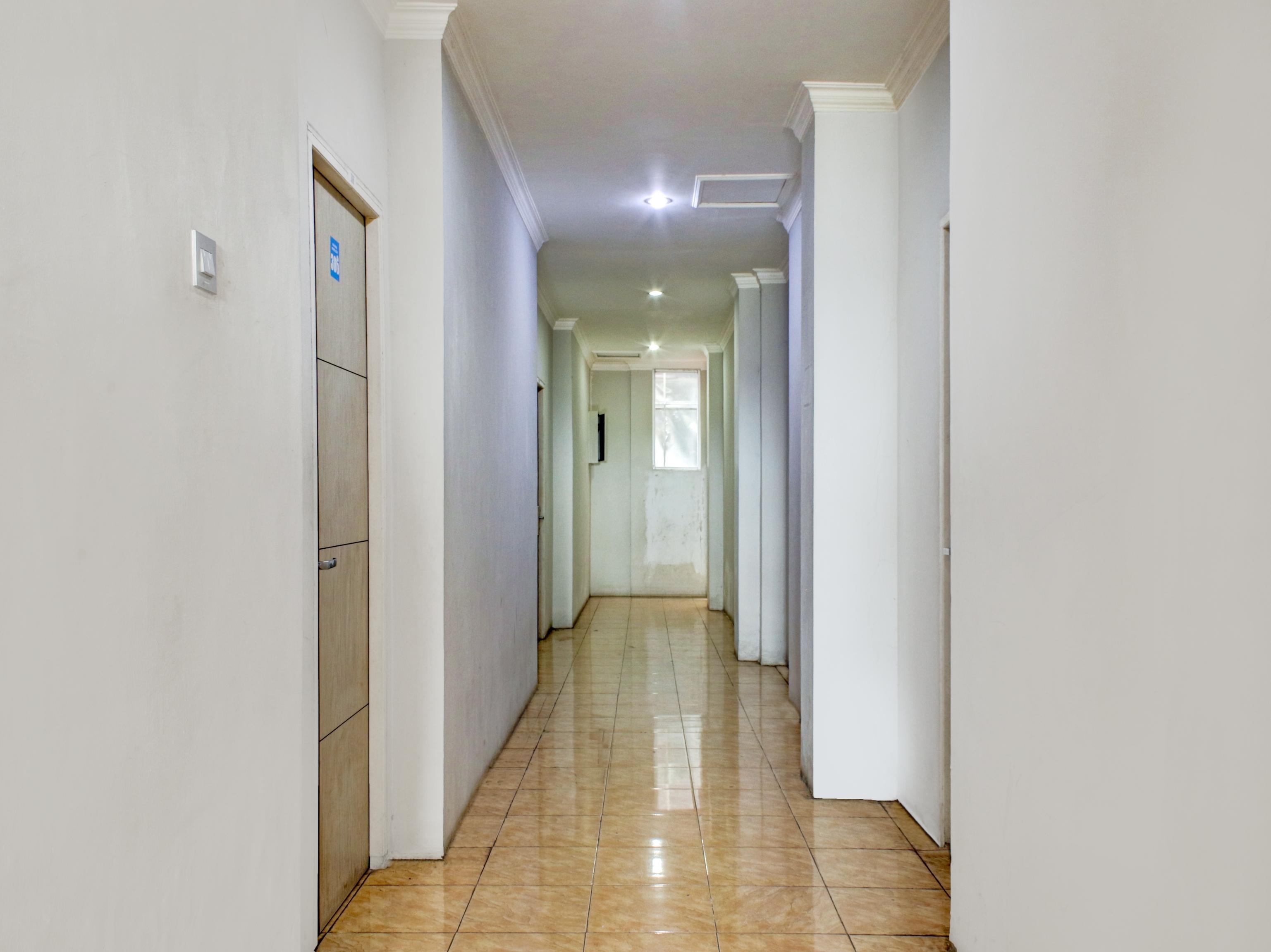 Martapura  Reddoorz Syariah Near Q-Mall Banjarbaru מראה חיצוני תמונה