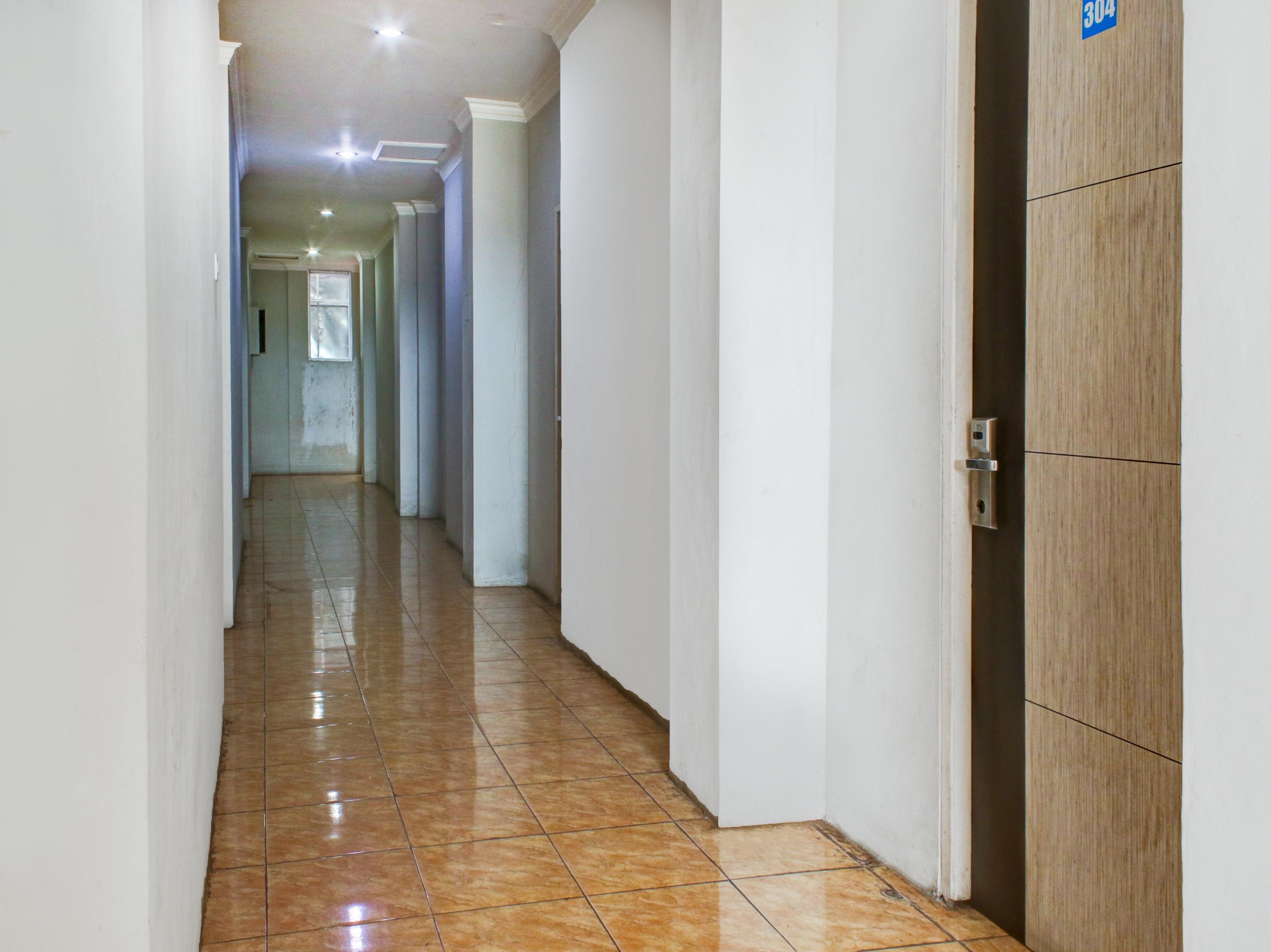 Martapura  Reddoorz Syariah Near Q-Mall Banjarbaru מראה חיצוני תמונה