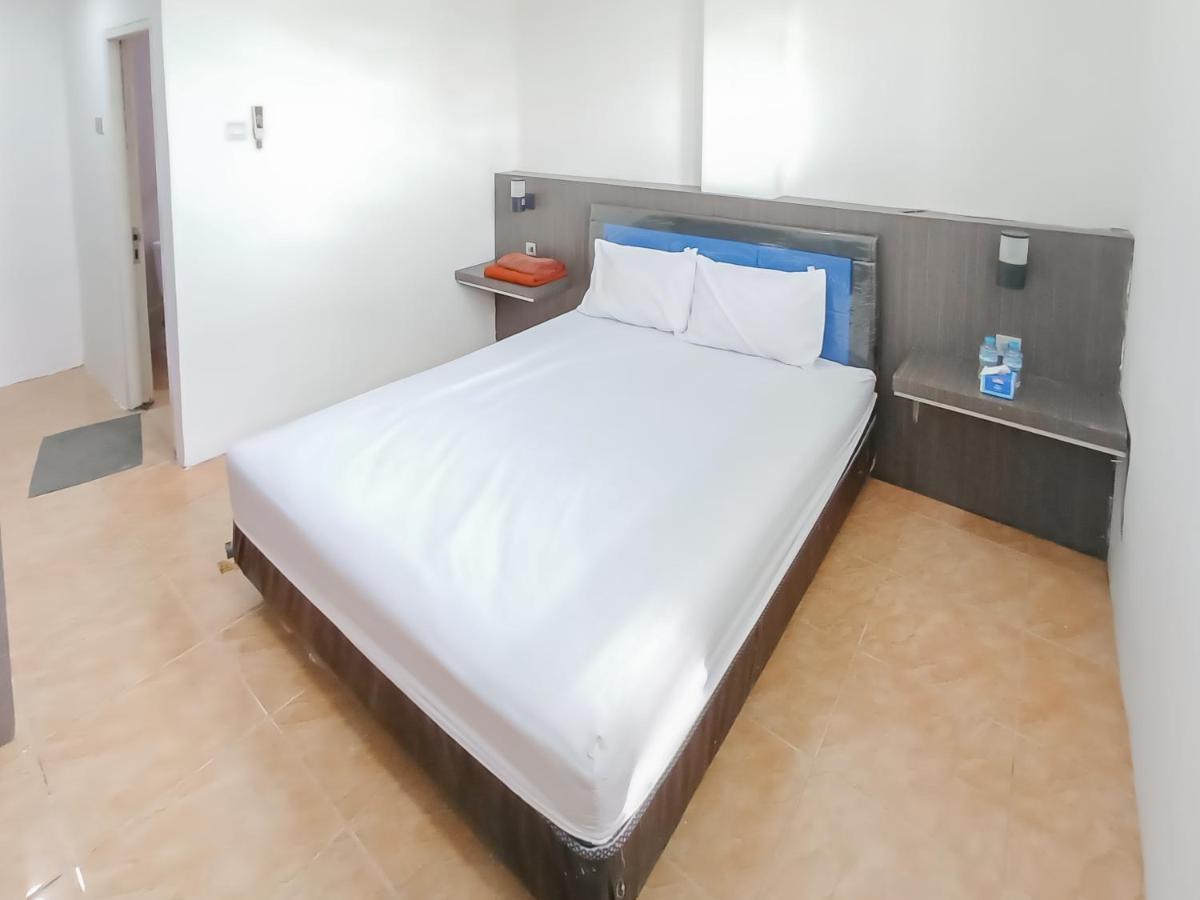 Martapura  Reddoorz Syariah Near Q-Mall Banjarbaru מראה חיצוני תמונה