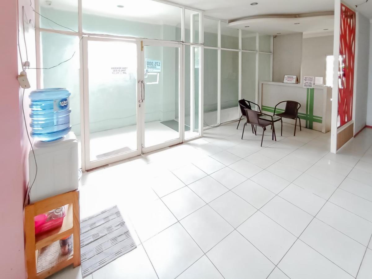 Martapura  Reddoorz Syariah Near Q-Mall Banjarbaru מראה חיצוני תמונה